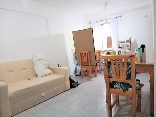 Imagen 2 de 13 de Venta Departamento 1 Dormitorio Alberdi Colon 1881
