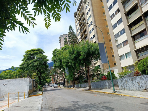 Apartamento En Venta Bello Campo Con Estacionamiento
