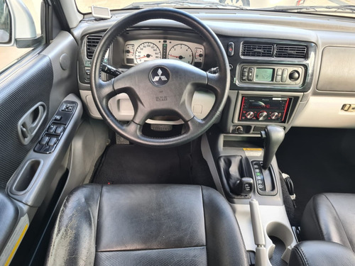 Imagem 8 de 12 de Pajero Sport Hpe 4x4 2.5 (aut) 2010