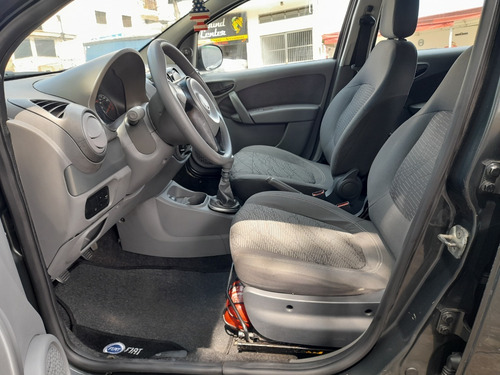 Imagem 11 de 13 de Fiat Palio Attractive 1.0 2013 Completo Impecavel