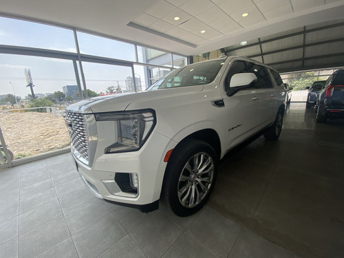 GMC Yukon 6.2 Denali XL At