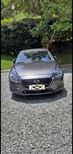 Mazda Mazda 3 Touring