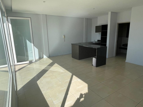 Imagen 15 de 25 de Excelente Mono Ambiente Vista A La Bahía, Con Cochera .- Venta