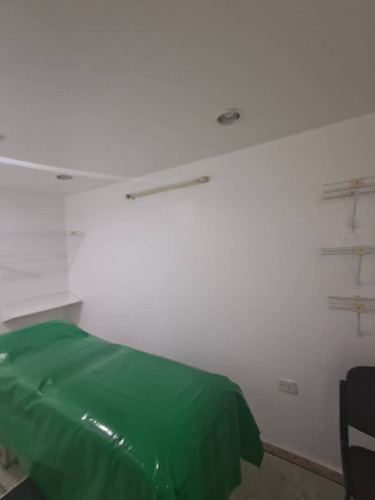 Alquila Consultorio Solo Médicos Torre Anexa Clínica Metropolitana. Keivis V