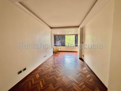 Amplio Apartamento En Venta En La Florida, Caracas 25-15909