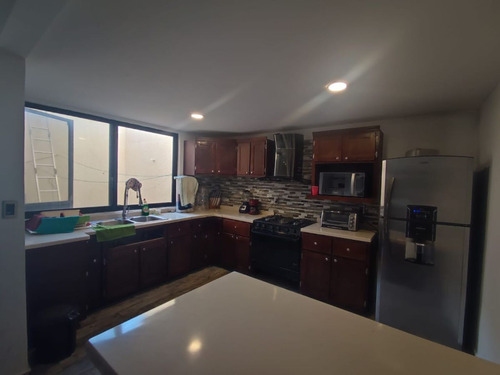 Casa En Venta Condominio Con 3 Recámaras En Burgos Bugambilias