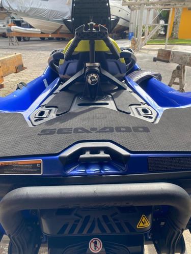 Jet Ski Seadoo Wake Pro 230