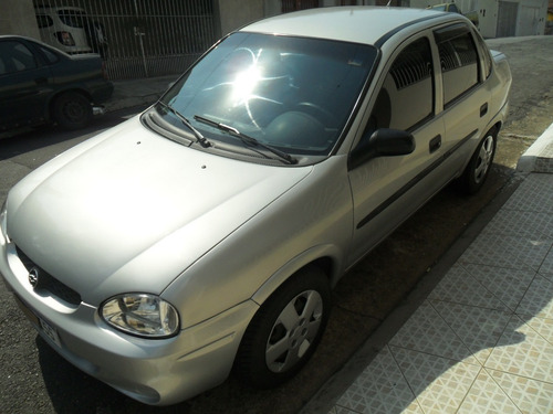 Imagem 1 de 8 de Gm/ Corsa