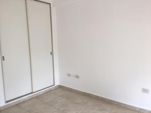Imagen 3 de 7 de Departamento - Barrio Sur