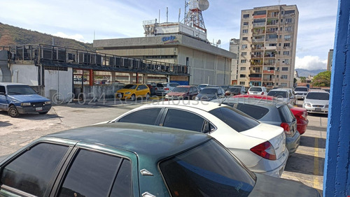 Julio Latouche 24-21922 Local Comercial En Venta Centro Comercial Gran Bazar Centro De Valencia.