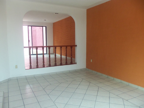 Imagen 5 de 14 de Casa En Renta En Cuautitlan Izcalli. Muy Amplia