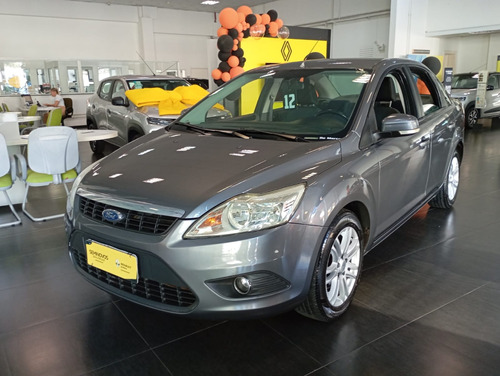 Ford Focus 1.6 GL SEDAN 8V FLEX 4P MANUAL