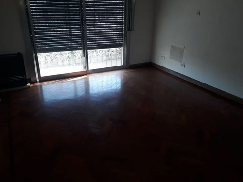 Excelente Galpón Con Vivienda. Rucci 934