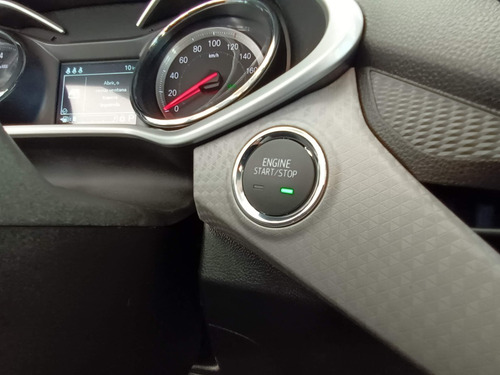 Imagen 10 de 21 de Chevrolet Onix Premier At Mr