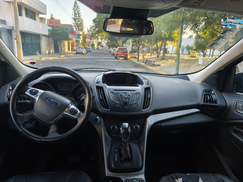 Ford Escape 2.5 Trend Advance At