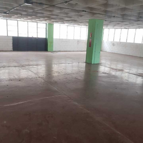 Imagen 5 de 11 de Alquilo Galpón 320m2 Boleíta Norte 4243