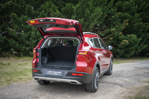 Jetour X70 Luxury 1.5t At8 7asientos