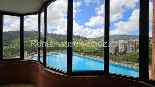 En Venta Hermosa Casa En Excelente Ubicación En Los Samanes 25-17999