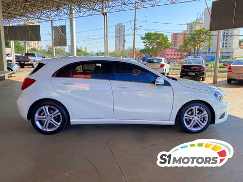 Imagem 4 de 14 de Mercedes Benz A 200 1.6 Turbo Branco 2015