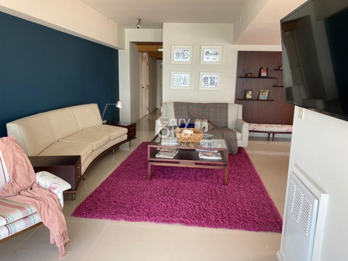 Apartamento En Venta Y Aqluiler, Peninsula, Punta Del Este, 3 Dormitorios.- Ref: 24251