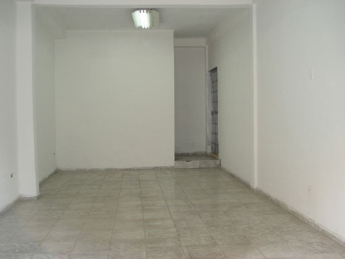 Imagen 2 de 6 de 04127176831 Local En Quinta, Sólo Para Depósito De Mercancía Seca, Ventas Y O Servicios Vía Online.