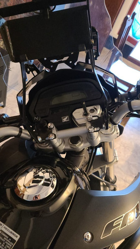 Imagen 13 de 15 de Honda Falcon 400