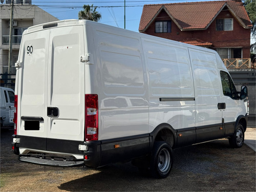 Iveco Daily 3.0 Furgon 55c16 H2 155cv 15.6m3 3950