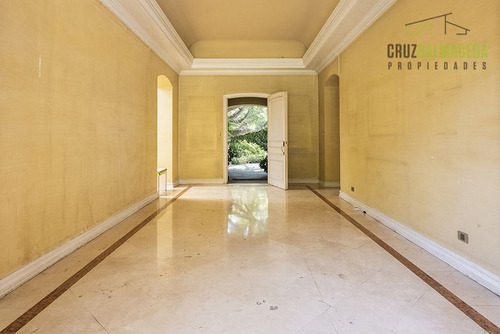Casa En Venta De 4 Dorm. En Las Condes