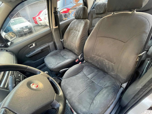 Imagem 10 de 12 de Fiat Siena 2011 1.0 El Flex 4p