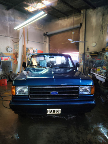 Ford F-100 Xlt