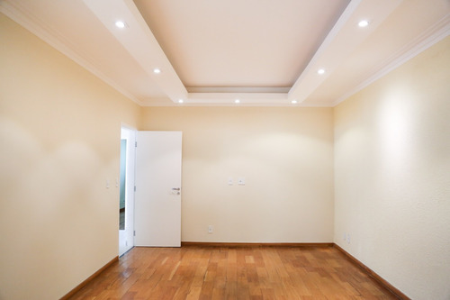 Imóvel Comercial À Venda - Rua Francisco Tapajós, 573