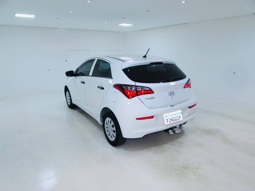 Imagem 4 de 12 de Hyundai Hb20 1.0 Unique 12v Flex 4p Manual
