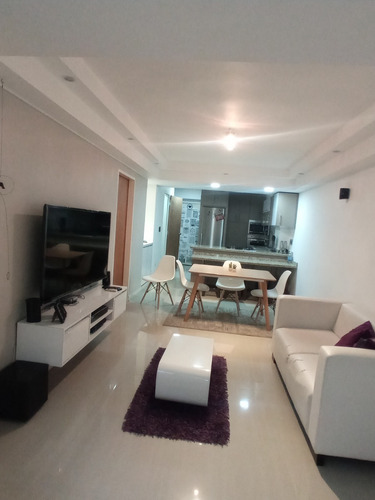 Imagen 3 de 29 de Apartamento En Guatire, La Mejor Zona, Remodelado, Concepto Abierto, Vista Panoramica, Cerca De Terminal De Pasajeros Y Centros Comerciales