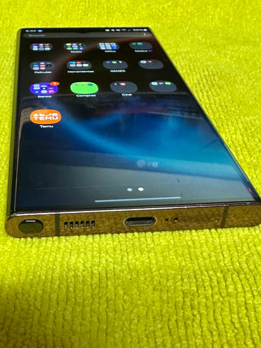 Samsung Galaxy S22 Ultra Excelentes Condiciones Y Una Increíble Cámara Un Zoom Excelente Me Encantó Para Juegos (Usado)