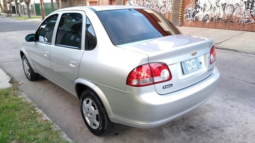 Imagen 4 de 13 de Chevrolet Classic 1.4n Ls Abs Airbags 2016