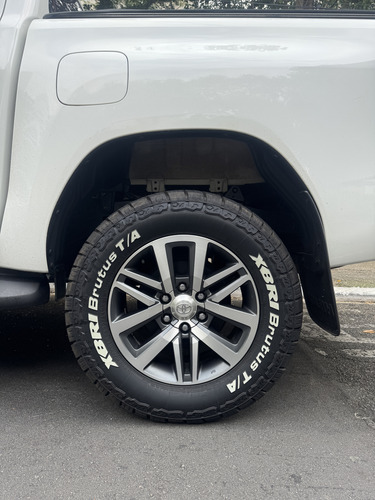 Toyota Hilux 2.7 Srv Cab. Dupla 4x2 Flex Aut. 4p
