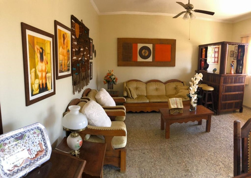 Imagem 1 de 30 de Casa Com 3 Dormitórios À Venda, 270 M² Por R$ 1.150.000,00 - Alto Taquaral - Campinas/sp - Ca1502