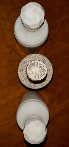 Frascos Perfume Antiguos Porcelana Con Oro De Colección (Usado)