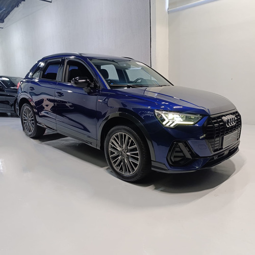 Audi Q3 performace black