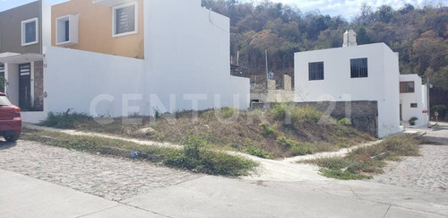 Terreno En Venta En Fraccionamiento Los Altos