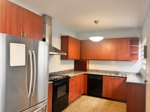 Venta/la Floresta/1780 Mts/2terrenos Casas A Remodelar/permiso 4casas