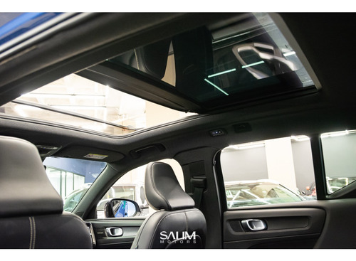 Volvo XC40 2.0 T5 GASOLINA R-DESIGN AWD GEARTRONIC