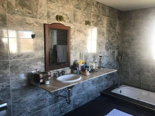 Imagen 10 de 23 de Casa En Venta En Barrio San Lucas - Maroto Propiedades