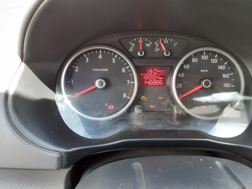 Imagem 13 de 15 de Volkswagen Voyage 2012 1.0 Vht Trend Total Flex 4p