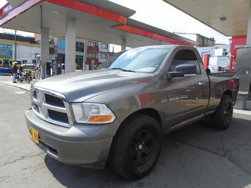 Dodge Ram 5.7 1500 Slt 4x2