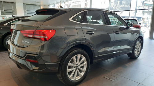 Imagen 6 de 15 de Audi Q3 0km 2021 Sportback 35 Tfsi 150cv S Tronic Audibsas