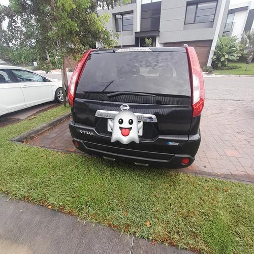Nissan Xtrail Xtreme,color Negro,2.5 Caja Cvt