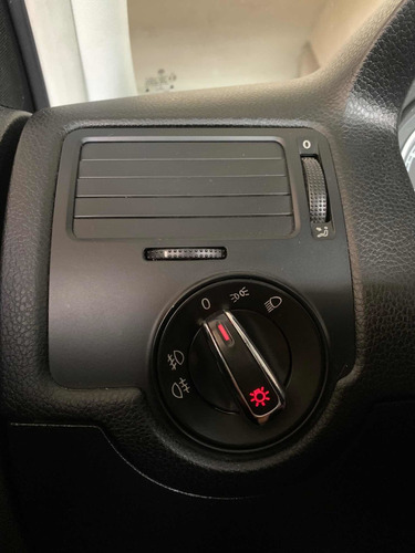 Volkswagen Bora 1.8 Highline T Tiptronic Cuero 2013