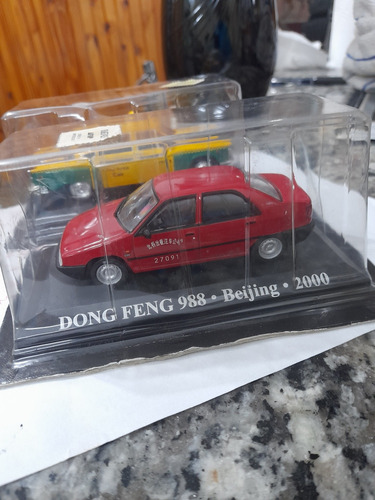 Dong Feng 200 Beijing Taxis Del Mundo