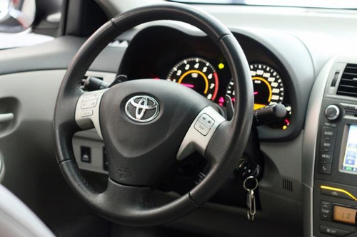 Toyota Corolla Sedan 2.0 Dual Vvt-i Xei (aut)(flex) Flex A